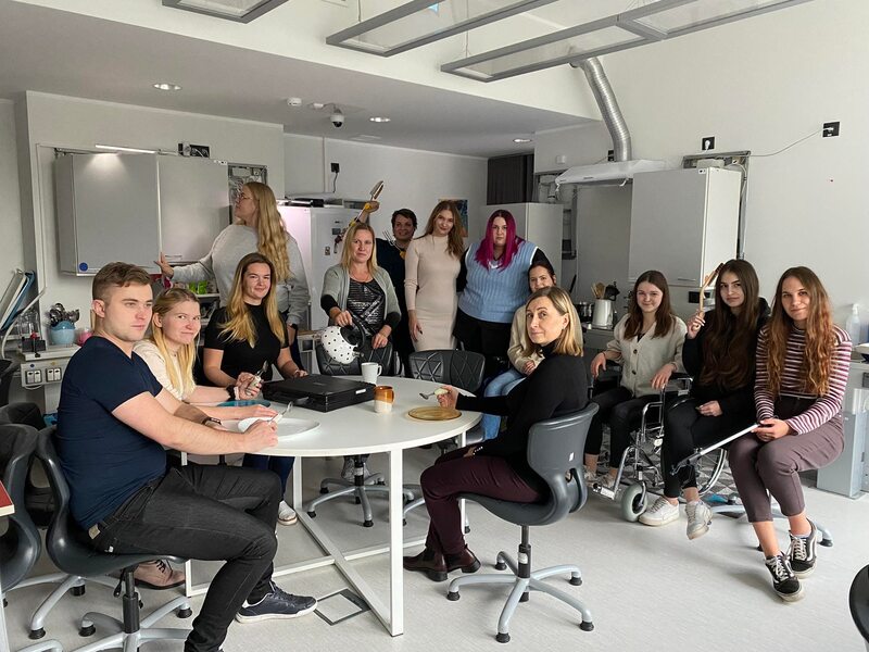 Tegevusteraapia tudengid tutvustasid maailma tegevusteraapia päeval oma eriala