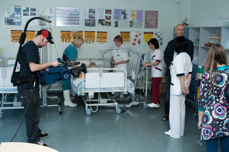 Hooldustöötajad toimingutes